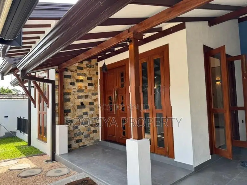 BEAUTIFUL BRAND NEW HOUSE FOR SALE IN PILIYANDALA