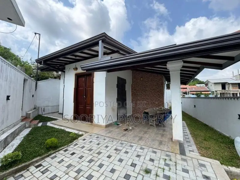 BEAUTIFUL BRAND NEW HOUSE FOR SALE IN PILIYANDALA