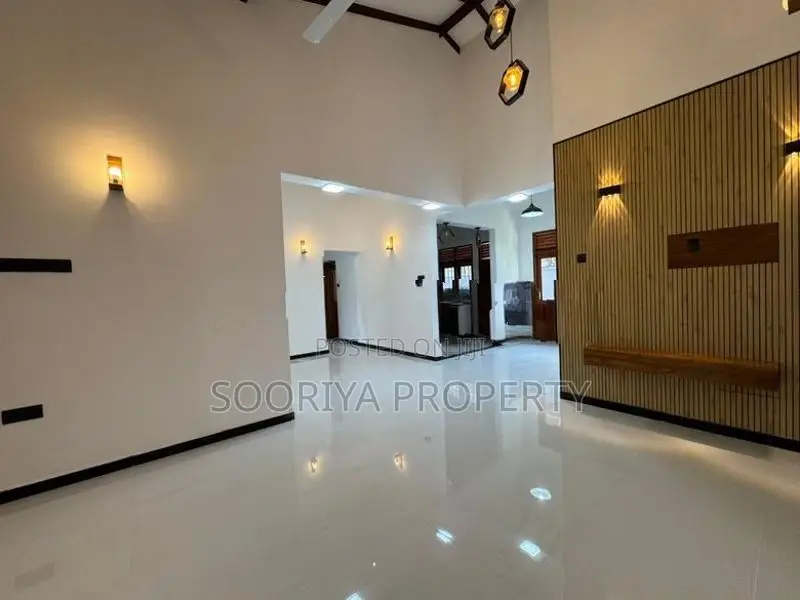 BEAUTIFUL BRAND NEW HOUSE FOR SALE IN PILIYANDALA