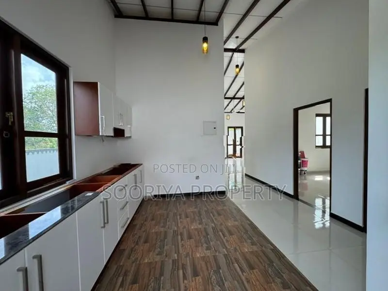 BEAUTIFUL BRAND NEW HOUSE FOR SALE IN PILIYANDALA