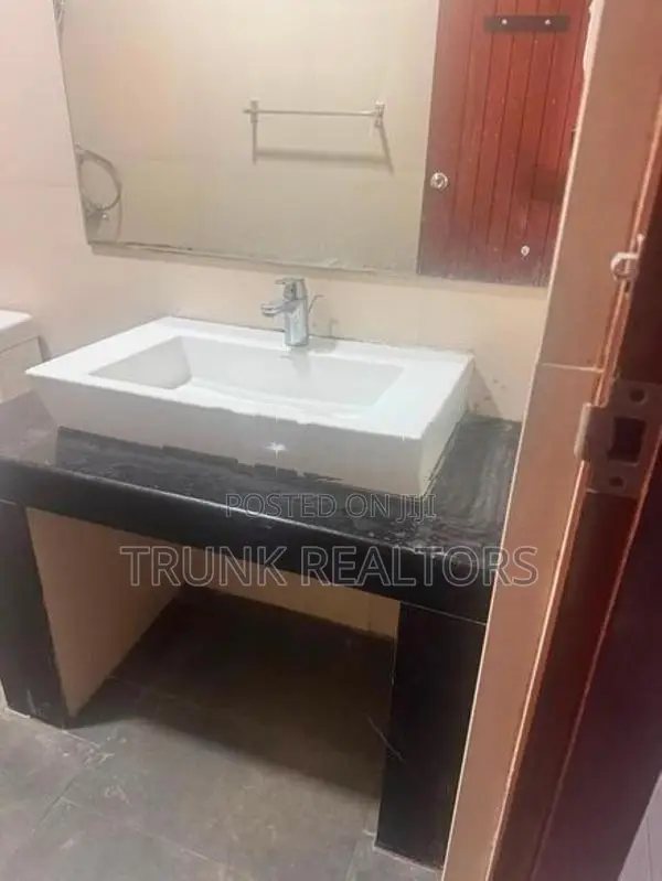 Mount Lavinia 04BR House For Rent (NK11590)