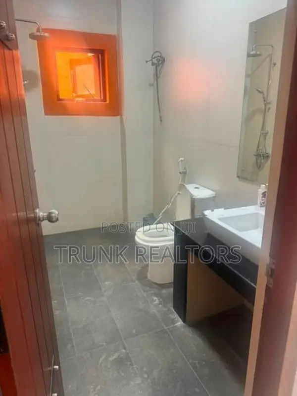 Mount Lavinia 04BR House For Rent (NK11590)