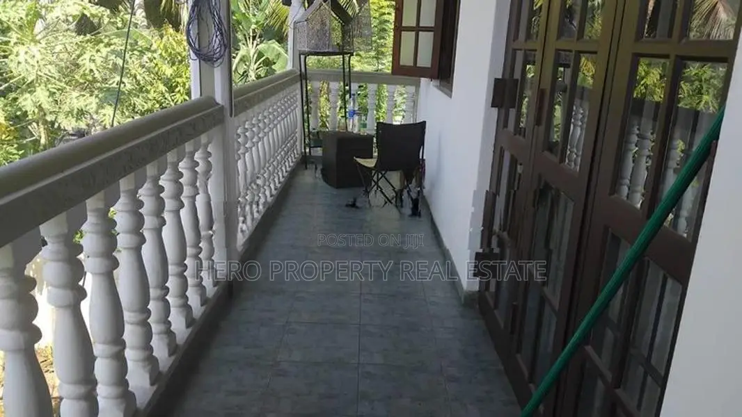 Modern House for Sale in Kadawatha 🏠 - ---