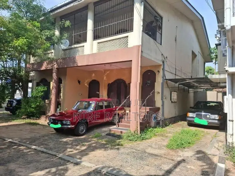 Land with House for Sale in Borella