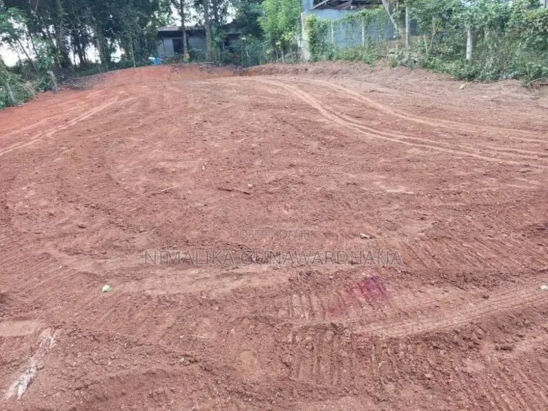Land For Sale At Kadawatha