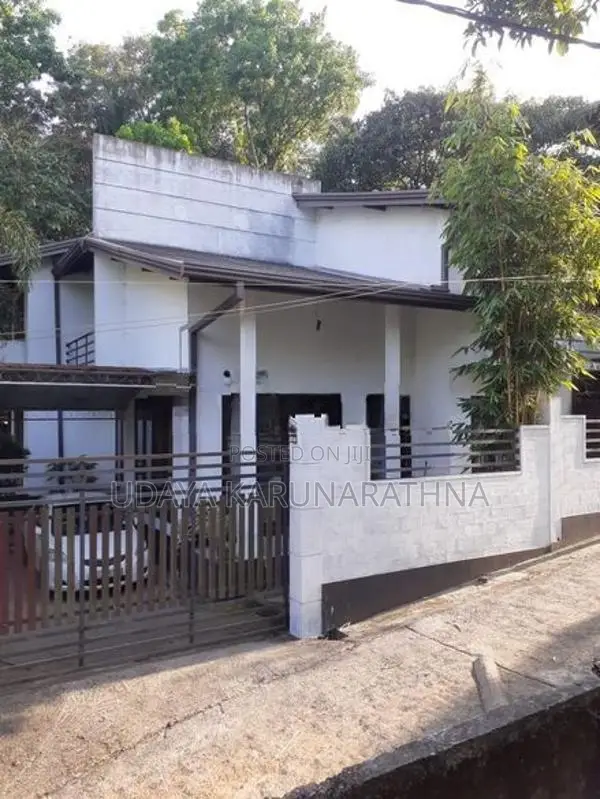 HOUSE FOUR SALE බියගම
