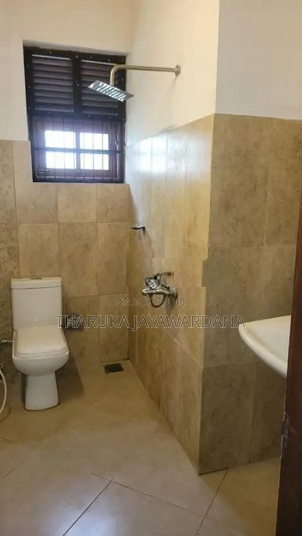 1 St Floor Unit House for Rent Mount Lavinia