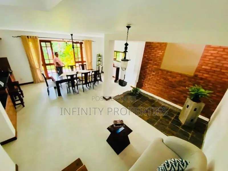 (AF128) Luxury 02 Story House With 13 P Sale in Nugegoda
