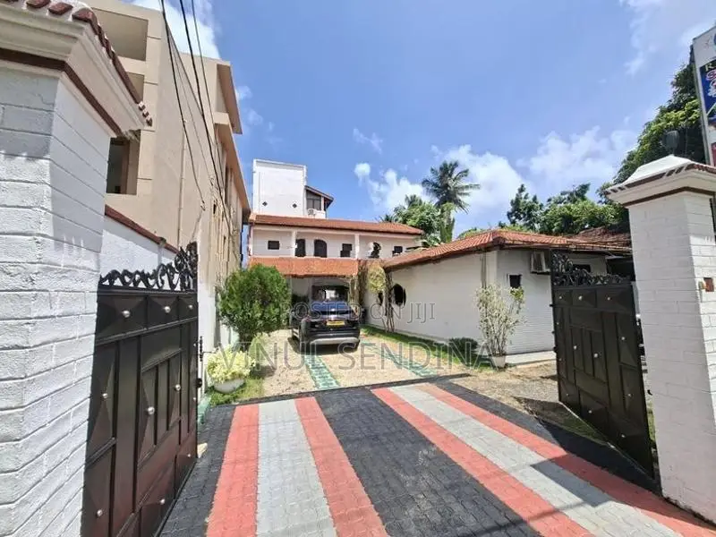 Luxury Lakefront Resort Hotel for Sale in Bentota