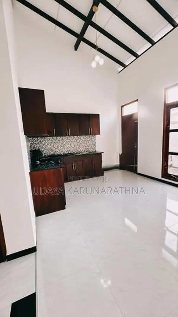 HOUSE FOUR SALE KADUWELA
