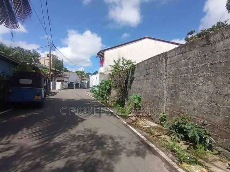 Land for Sale in Nawala 3rd Lane - Rs 5Mn pp