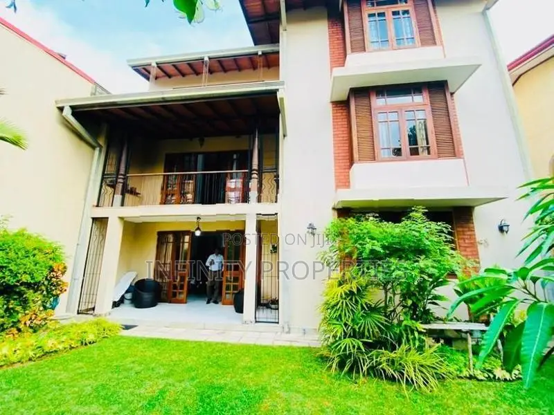 (AF128) Luxury 02 Story House With 13 P Sale in Nugegoda