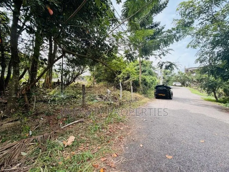 (AF124) 15 p Bare Land Sale At Thalawathugoda