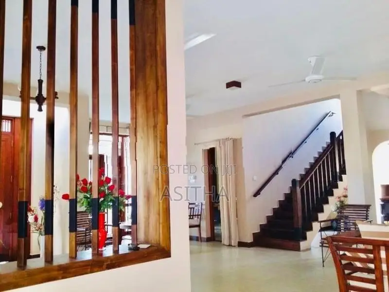 පචස් 40 අනර්ඝ දෙමහල් නිවස කැස්බැව