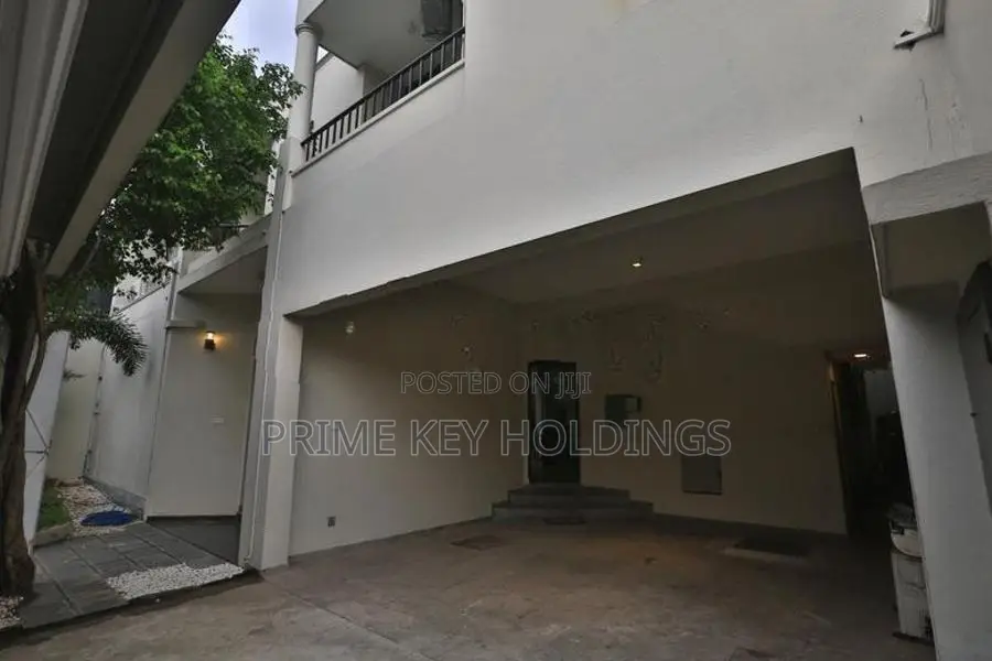 Luxury Fully Furnished 4-Bedroom House for Rent – Colombo 08 (HR120)