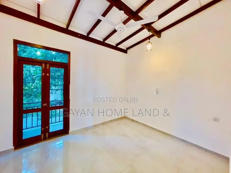 Brand New Two Storey Four Bedroom House in Piliyandala