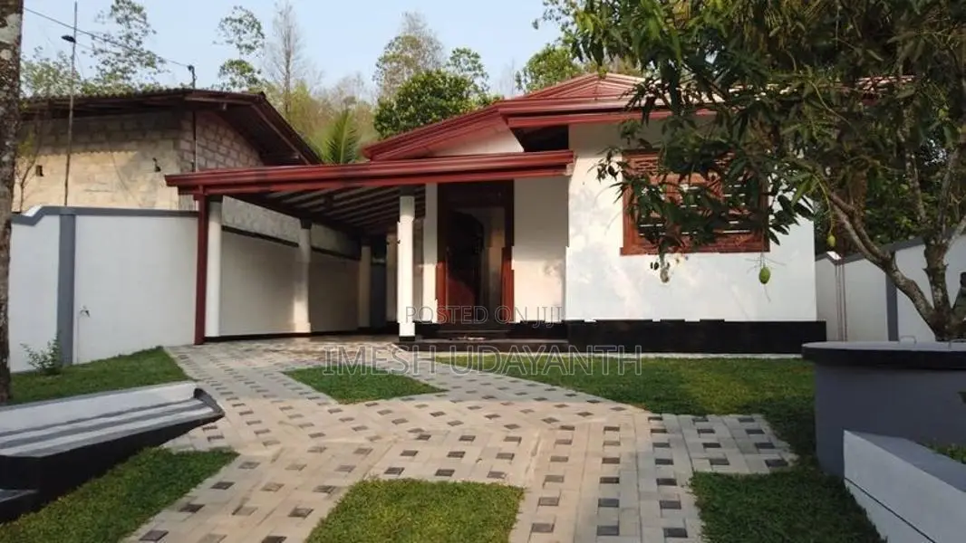 New House for Sale in Homagama Beruketiya