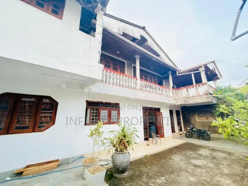 (AF131) House sale At Dabahena Road Temple Maharagama
