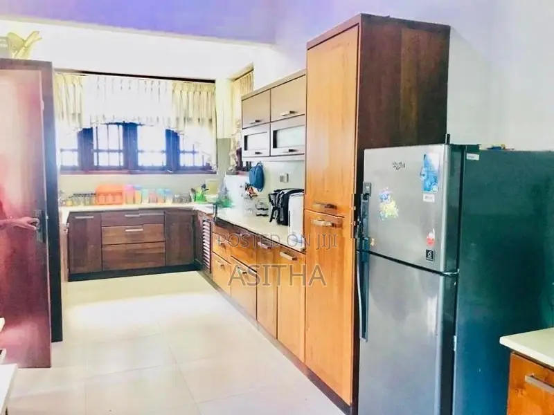40 Perch Beautiful Luxury House Kesbewa