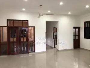 Kalubowila, Dehiwala Three Storied House for Sale