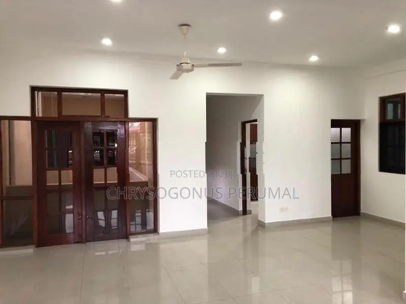 Kalubowila, Dehiwala Three Storied House for Sale