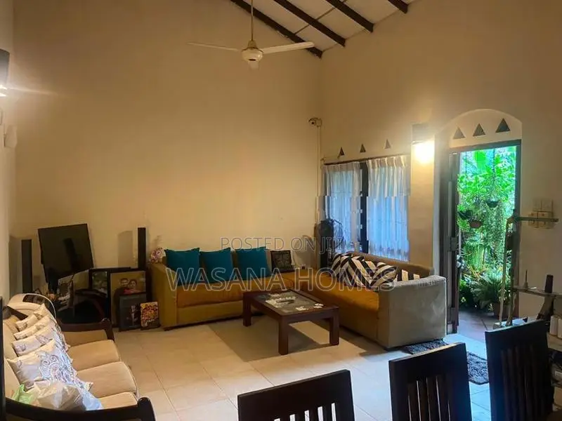 Super Single Story House for sale Talawathugoda