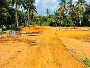Yakkala Best Land for Sale Near the Kandy Road 500 M