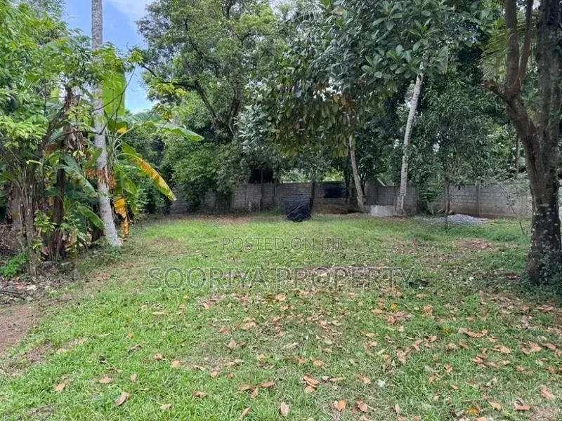 SUPERB LAND FOR SALE IN BORALESGAMUWA BOKUNDARA