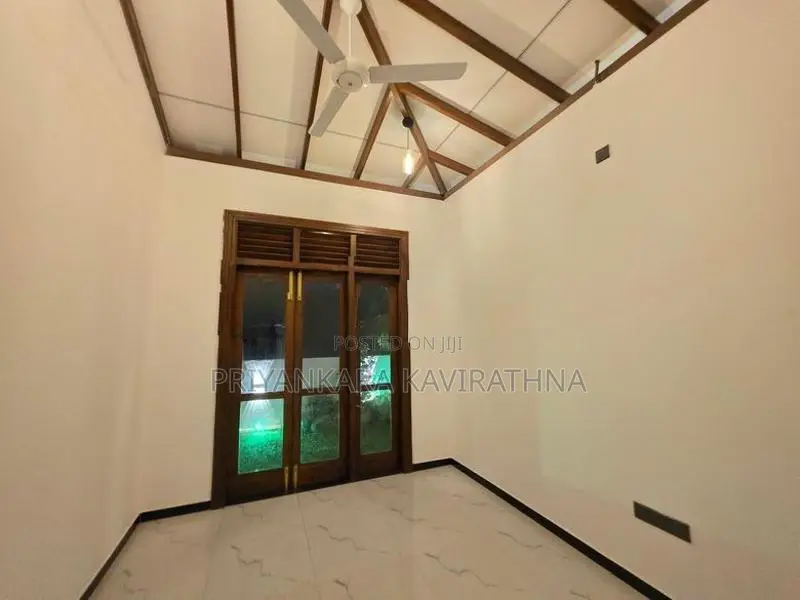 Brand New Mordern Single Storied House in Kahatuduwa