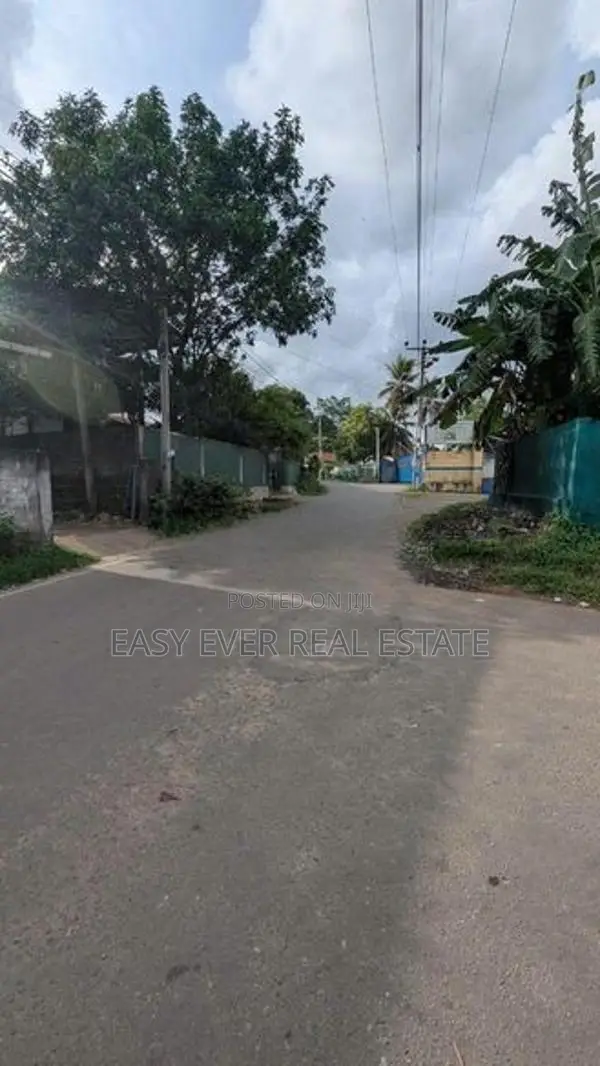 මාබිම – හෙයියන්තුඩුව වටිනා බිම්කොටසක් / DU 15113