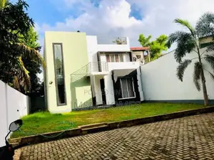 Box Modern All Complete House For Sale in Negombo