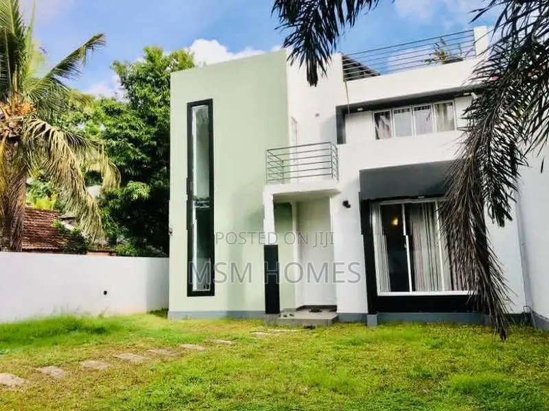 Box Modern All Complete House For Sale in Negombo