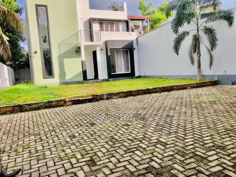 Box Modern All Complete House For Sale in Negombo