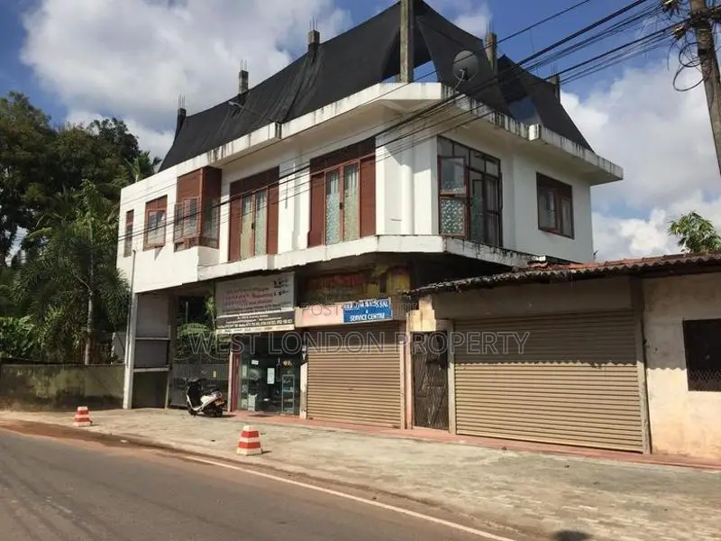 Gonawala, Kelaniya – Commercial House