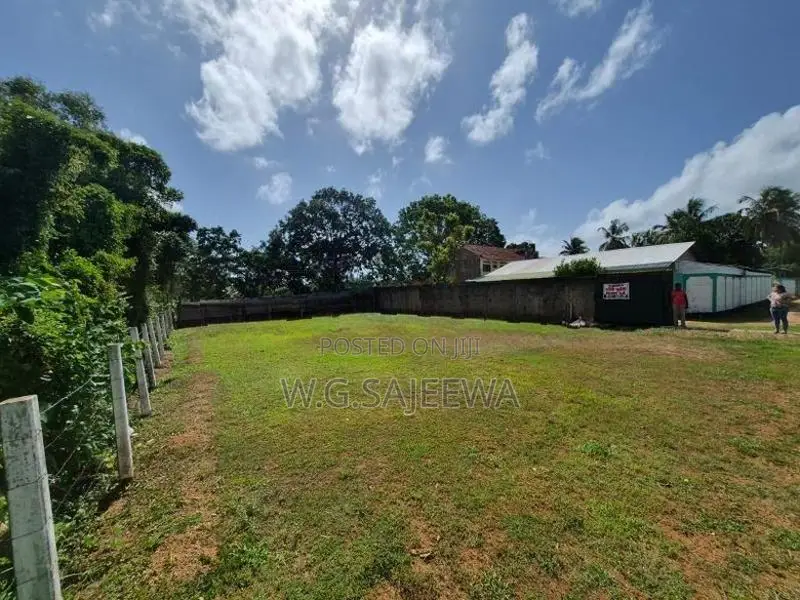16.5 Perch Land for Sale Kadirana