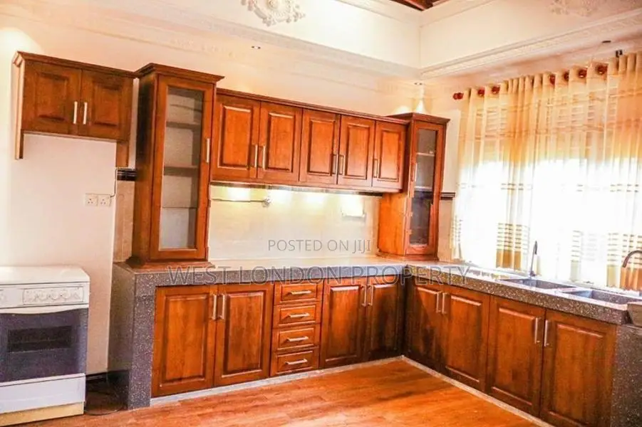 Panadura – Brand-New 1st Floor House for Rent