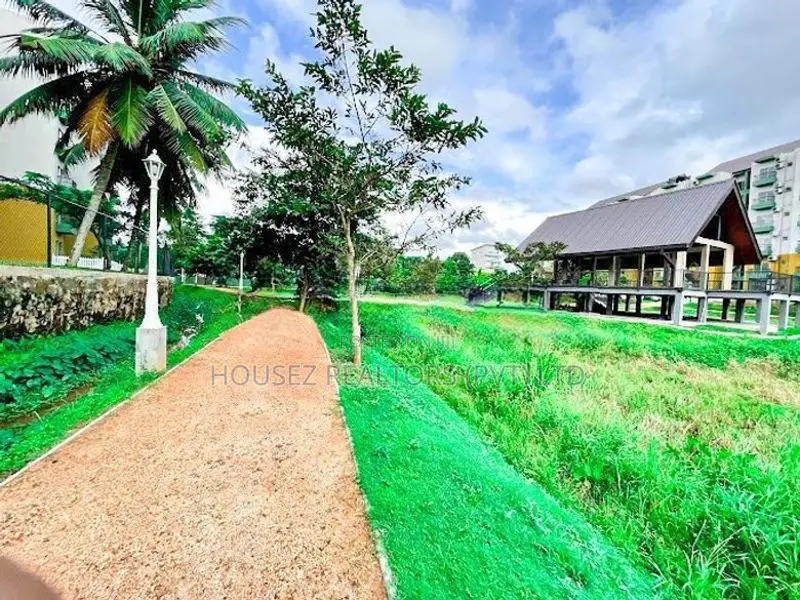 Furnished 2-Bedroom Apartment for Sale – Ariyana Resort, Athurugiriya