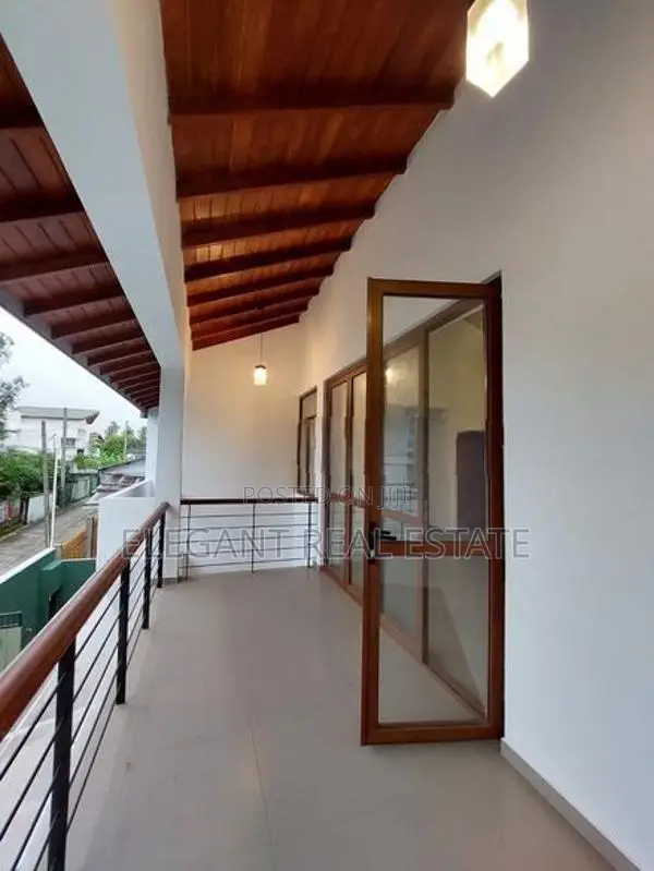 04 Bedroom Unfurnished 02 Storied House for Sale in Battaramulla (A280