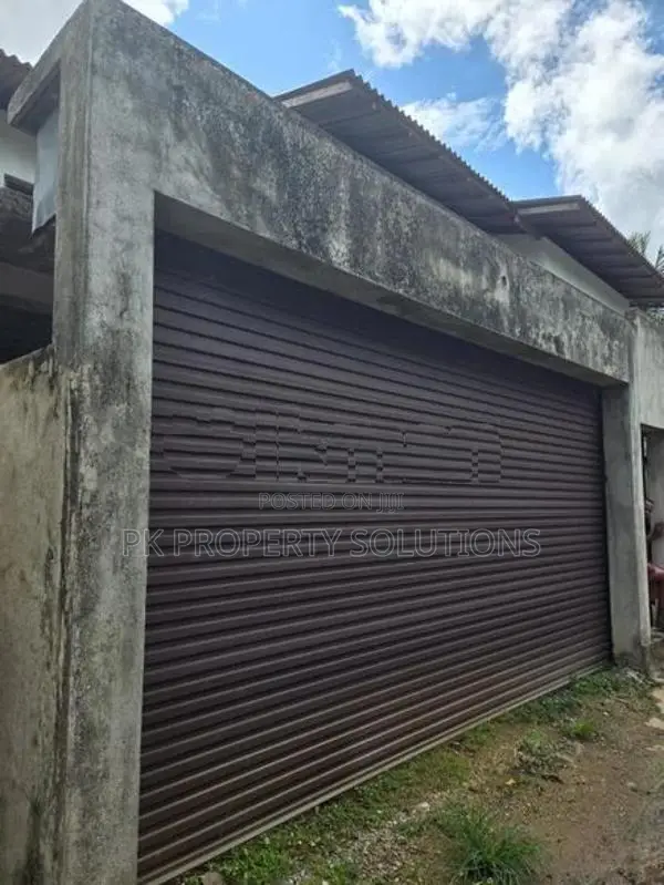 Brandnew House  for Sale in Pelawatta (file No 2468 A)close to Itn