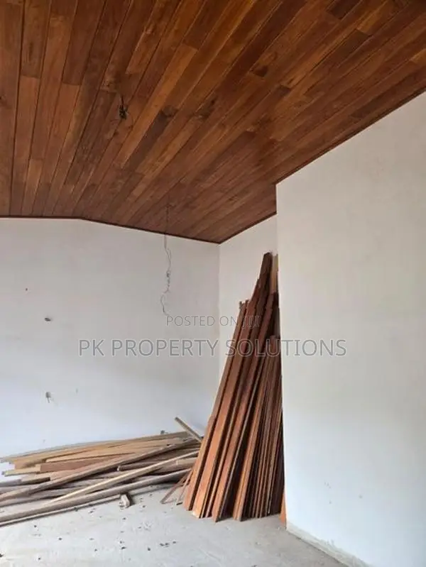 Brandnew House  for Sale in Pelawatta (file No 2468 A)close to Itn