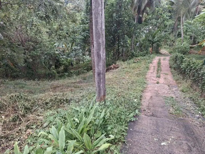 Residential Land for Sale in Kegall Hiriwadunna