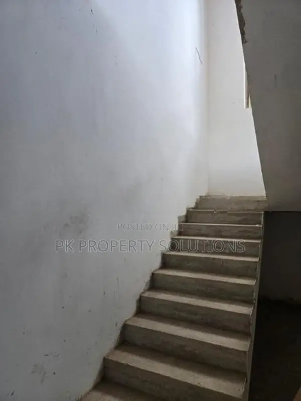 Brandnew House  for Sale in Pelawatta (file No 2468 A)close to Itn