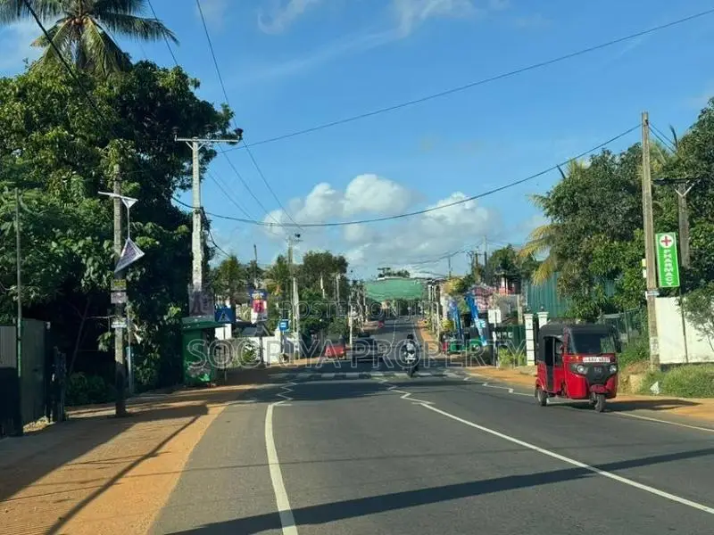 80P. COMMERCIAL LAND FOR RENT IN PILIYANDALA