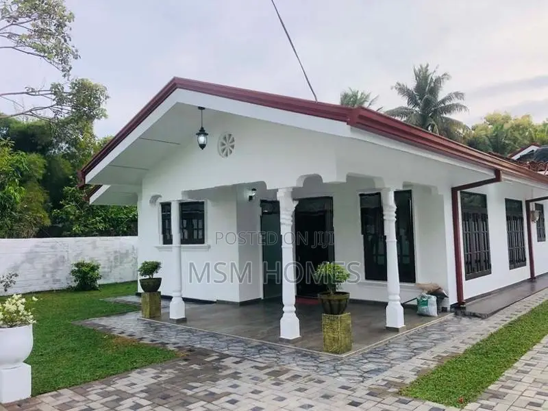 AA House For Sale in Negombo