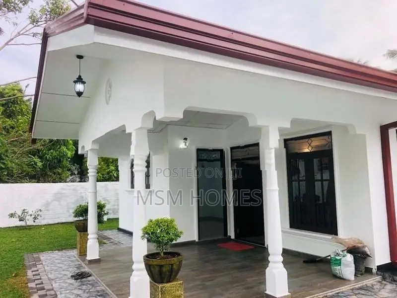 AA House For Sale in Negombo