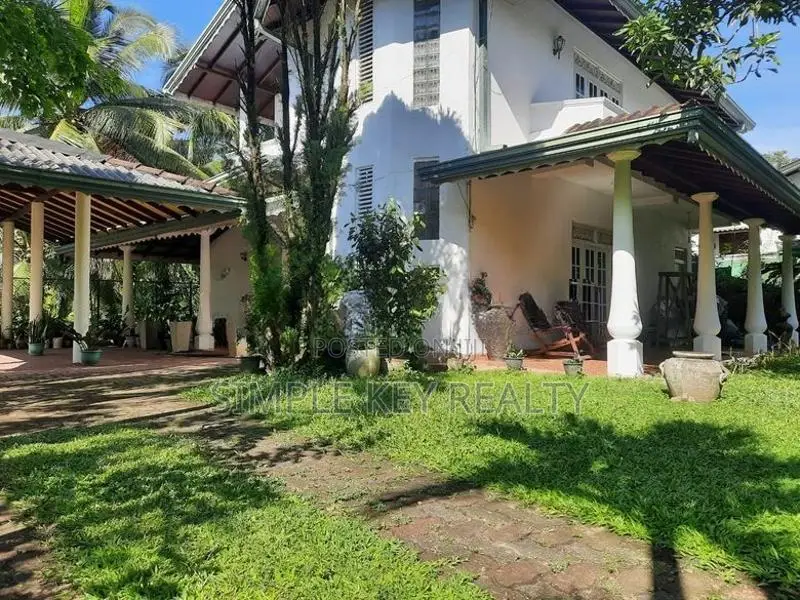 Valuable Property for Sale in Nittambuwa