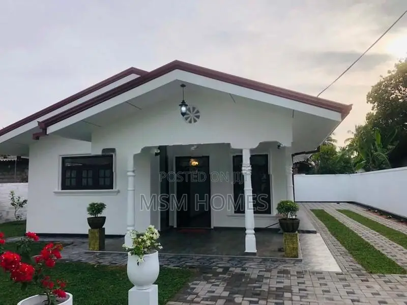 AA House For Sale in Negombo