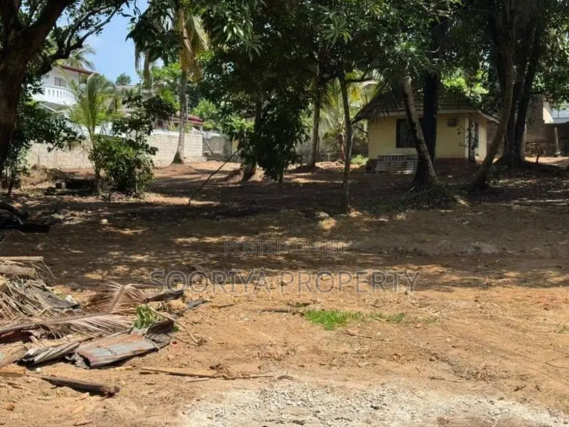 80P. COMMERCIAL LAND FOR RENT IN PILIYANDALA