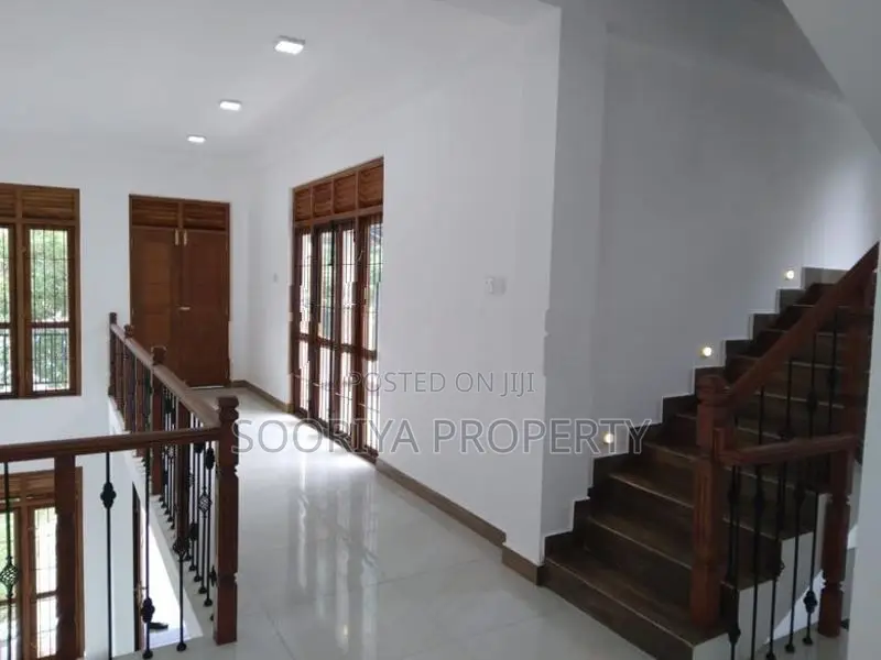 BRAND NEW LUXURY VILLA FOR SALE IN PILIYANDALA