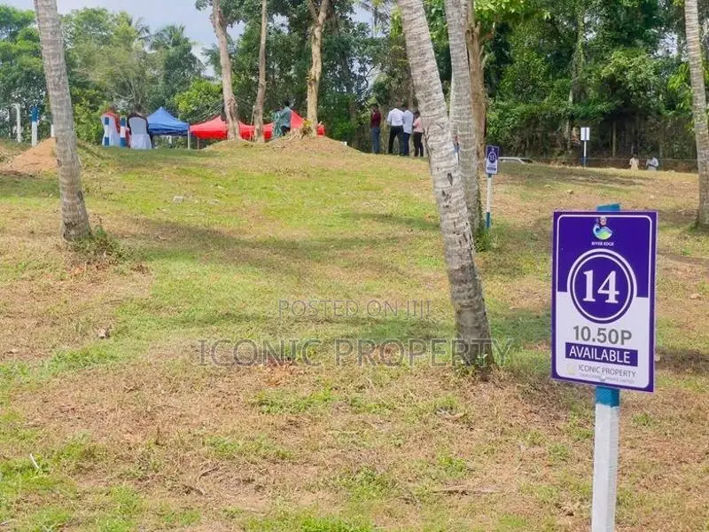Land for Sale in Wadduwa Bolgoda Lake Facing
